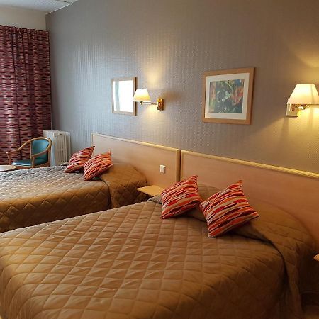 ורסאי Hotel Du Cheval Rouge מראה חיצוני תמונה