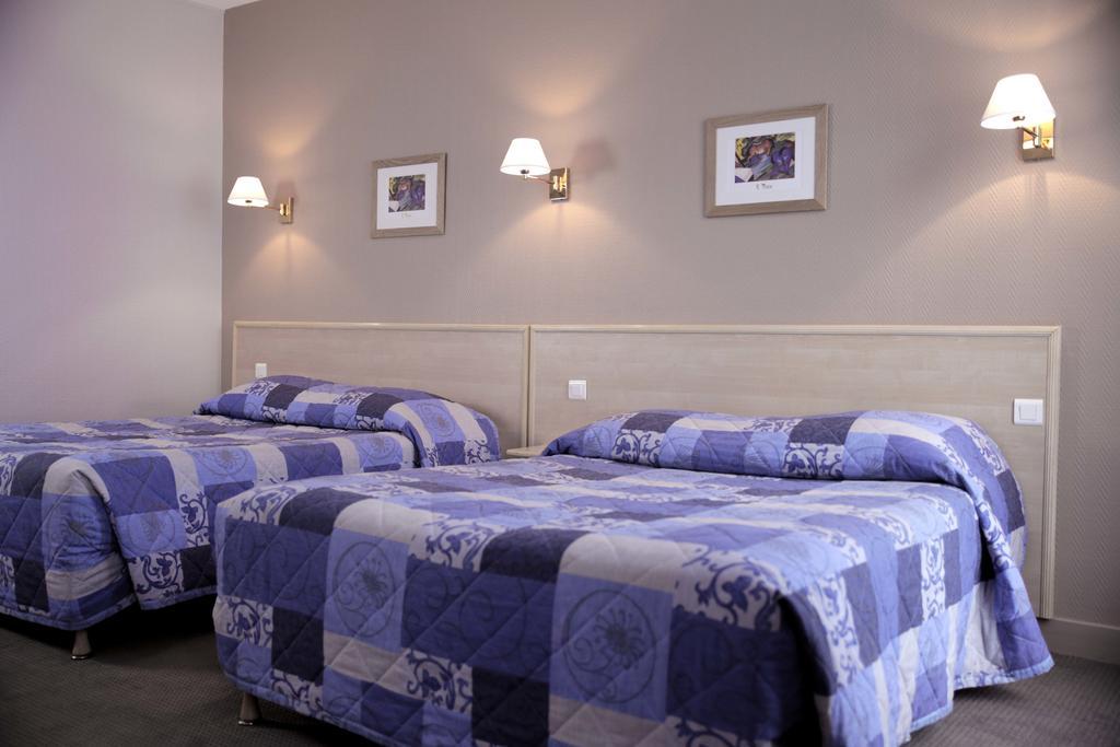 ורסאי Hotel Du Cheval Rouge מראה חיצוני תמונה